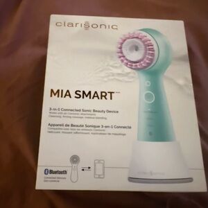 Clarisonic Smart 3-in-1 Device with Bluetooth